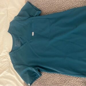 Caribbean Blue Figs V-Neck Scrub Top & Jogger pants